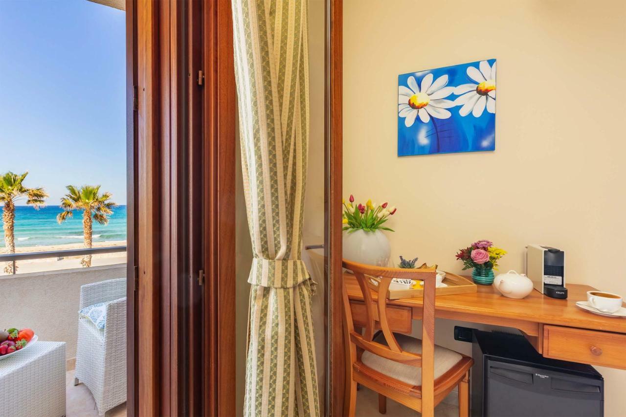 Mira Hotel 3*